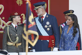 El desfile militar de las Fuerzas Armadas, en imágenes