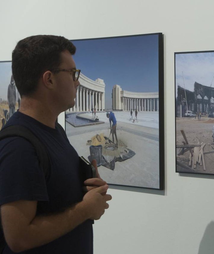 Imagen secundaria 2 - Las guerras, la emergencia climática y los conflictos sociales caracterizan las historias recogidas en las fotografías.