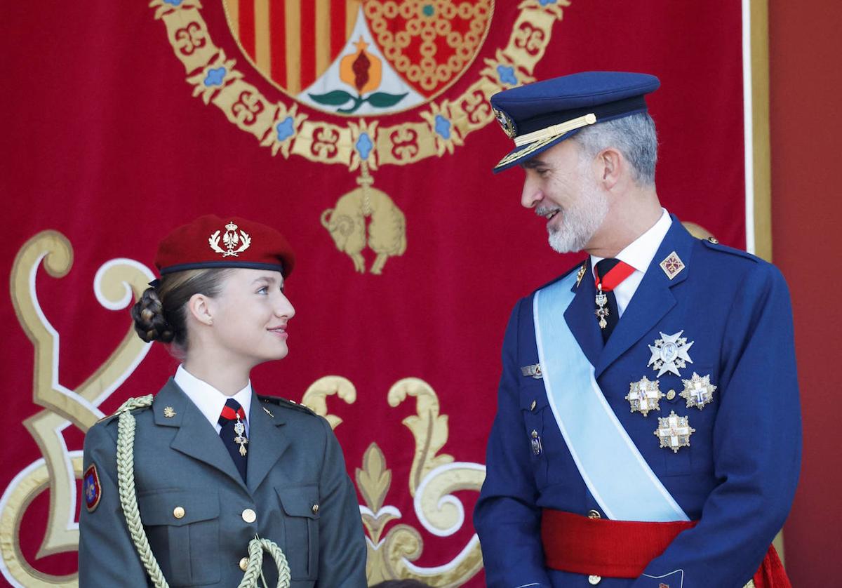 La princesa Leonor y el rey Felipe VI