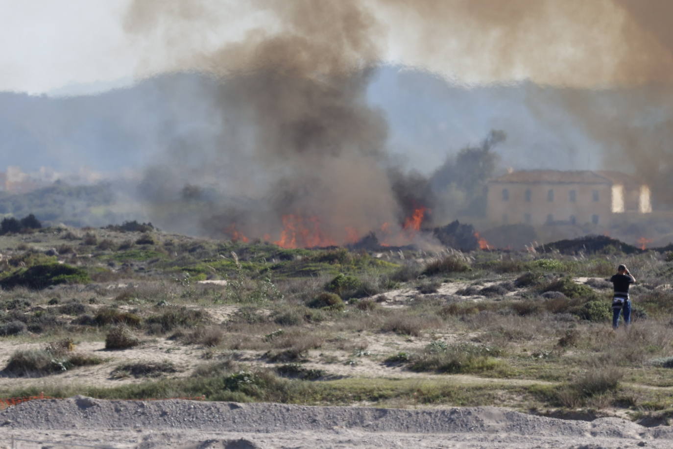 Declarado un nuevo incendio en El Saler, el segundo en menos de 24 horas