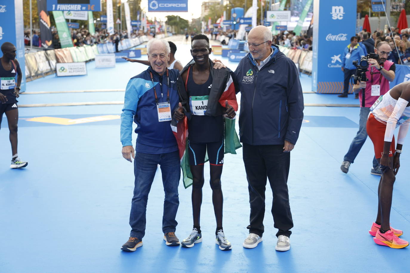 Fotos: las mejores imágenes del Medio Maratón de Valencia 2023