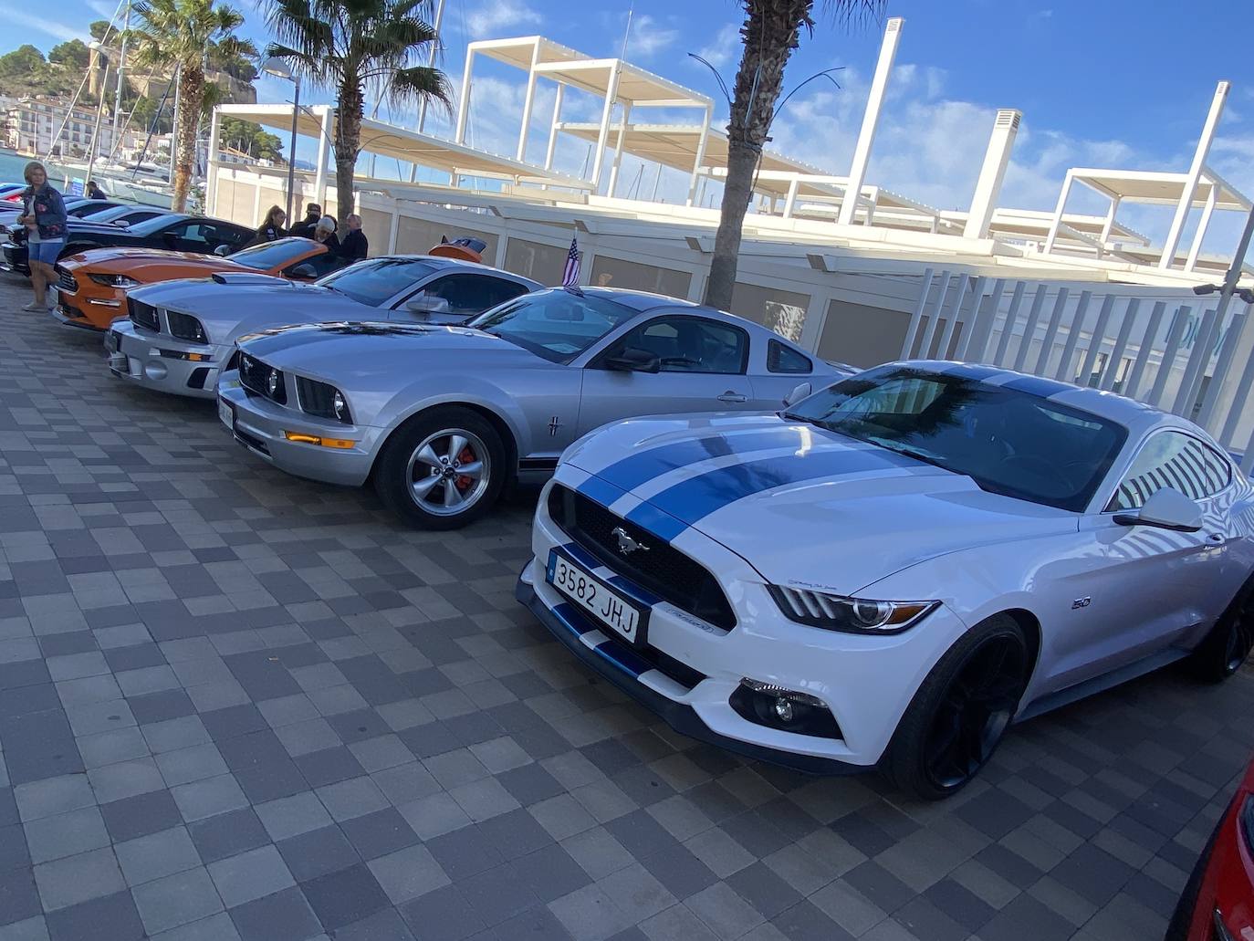 Fotos: &#039;Muscle cars&#039; americanos en Dénia