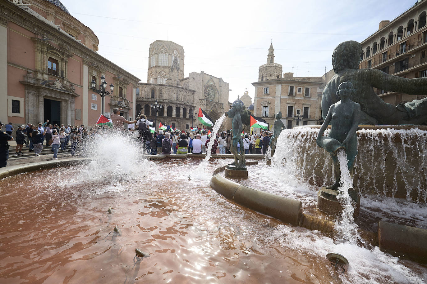 Miles de personas se manifestan en Valencia a favor de Palestina