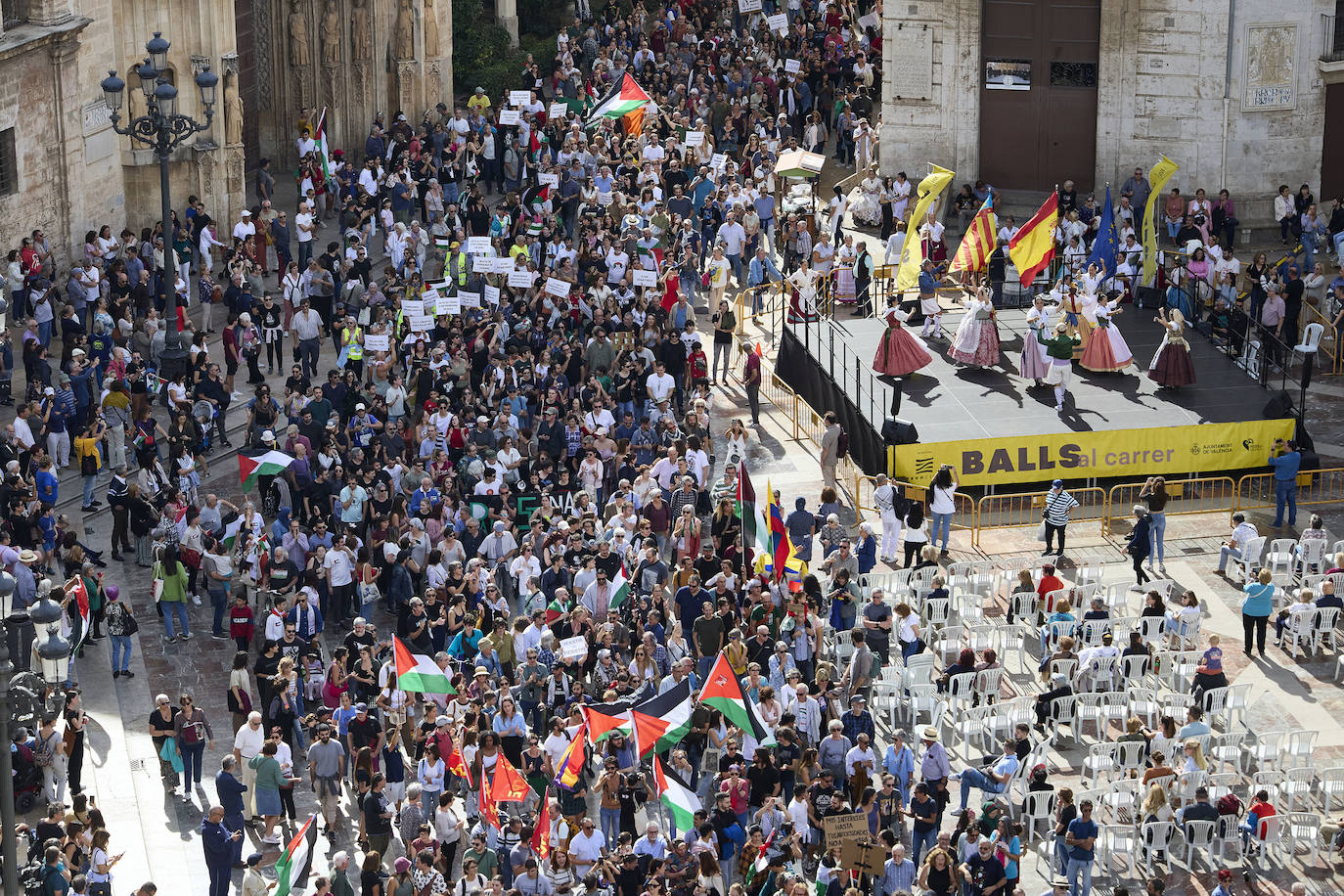 Miles de personas se manifestan en Valencia a favor de Palestina