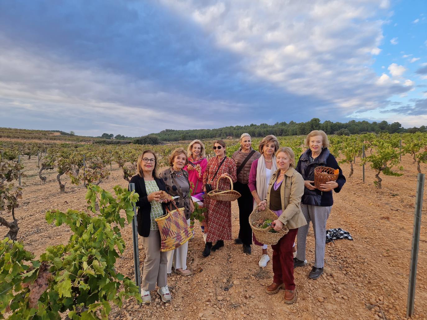 Nidita Guerrero, May Pérez, Mayrén Beneyto, Blanca Fitera, Laura Fitera, Amparo Lacomba, Inma Sobrino y Matilde Conesa.