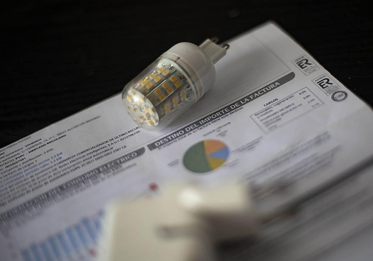 El precio de la luz se dispara un 200% este martes: cuándo es más barata y cuándo más cara