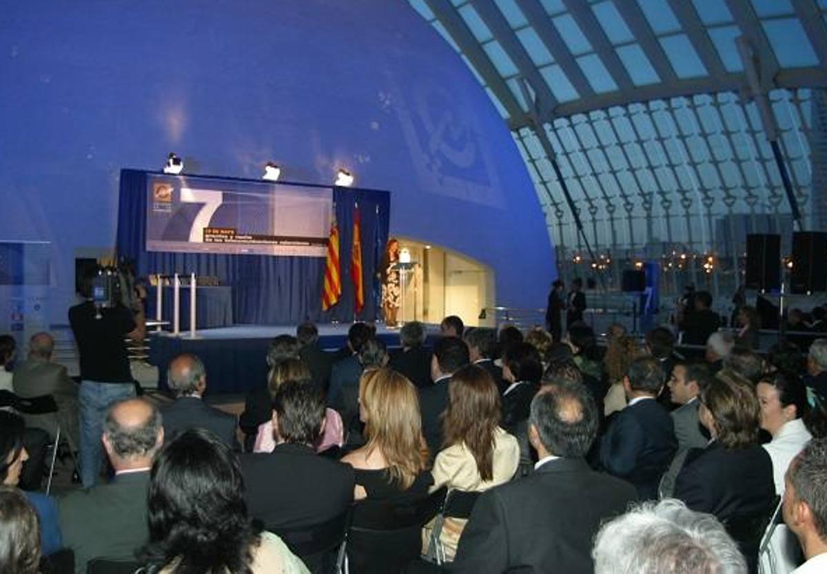 Gala de entrega de premios de la Noche de las Telecomunicaciones Valencianas de 2006, una de sus primeras ediciones