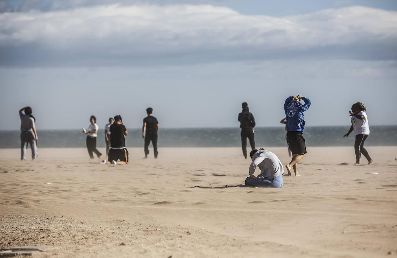 Temporal de viento en Valencia