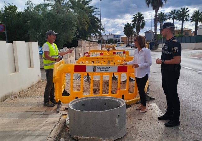 La alcaldesa Yolanda Pastor, en una visita a los trabajos.