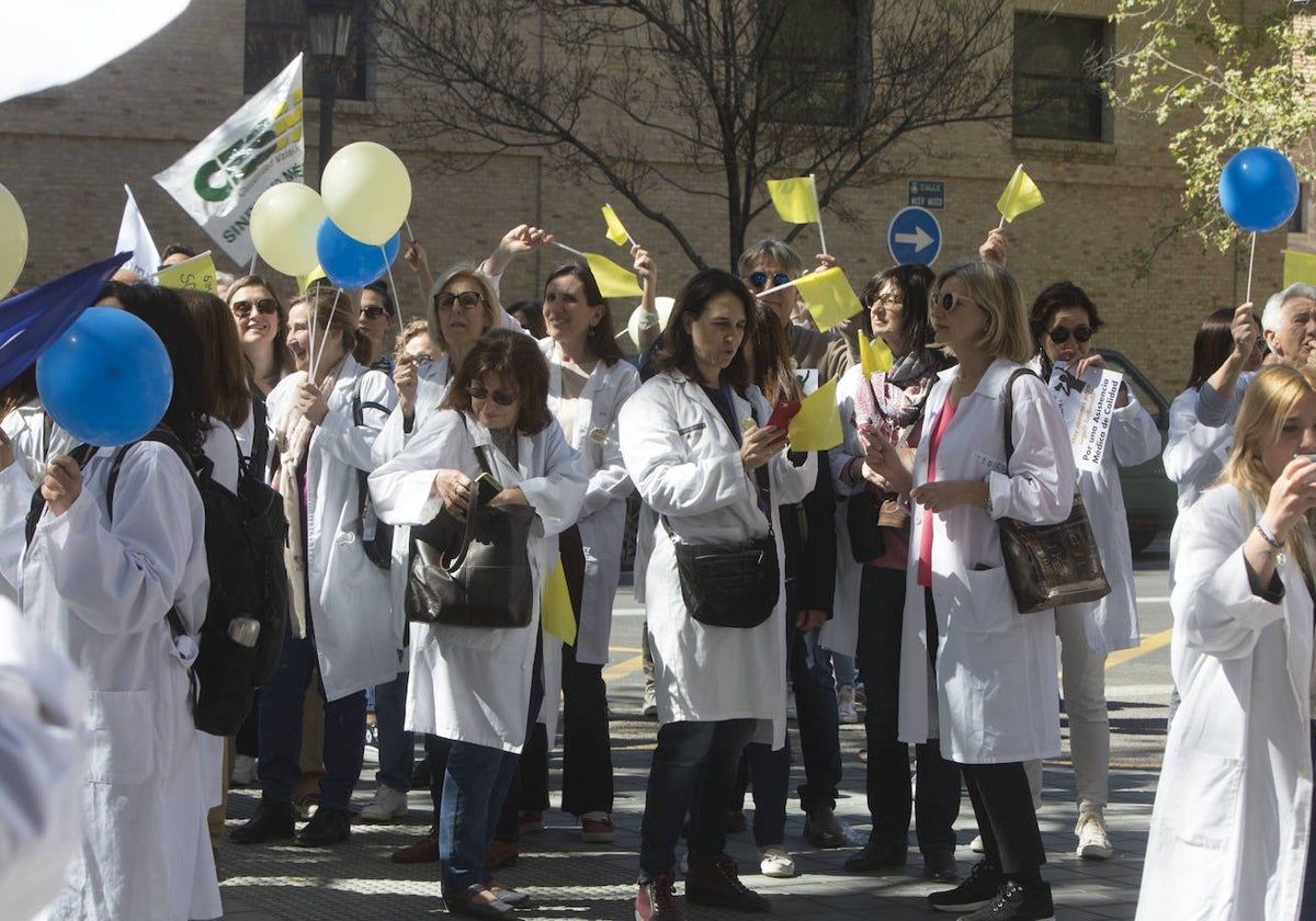 Jornada de huelga de los médicos en abril.