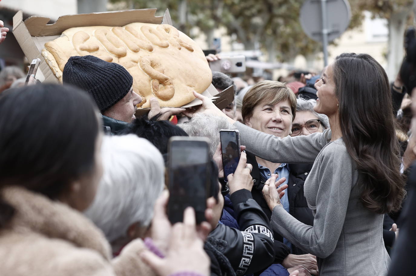 La reina Letizia reaparece en el Festival Ópera Prima de Navarra