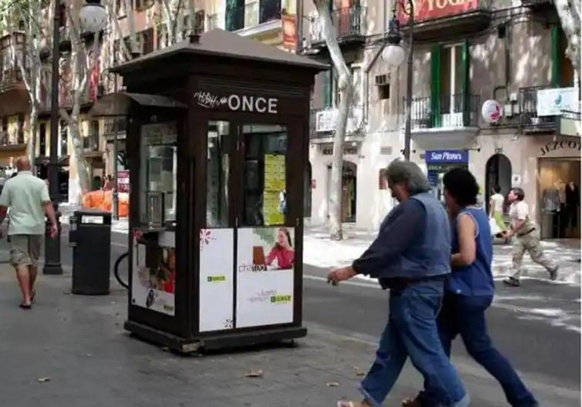 Un kiosko de la ONCE en una imagen de archivo.