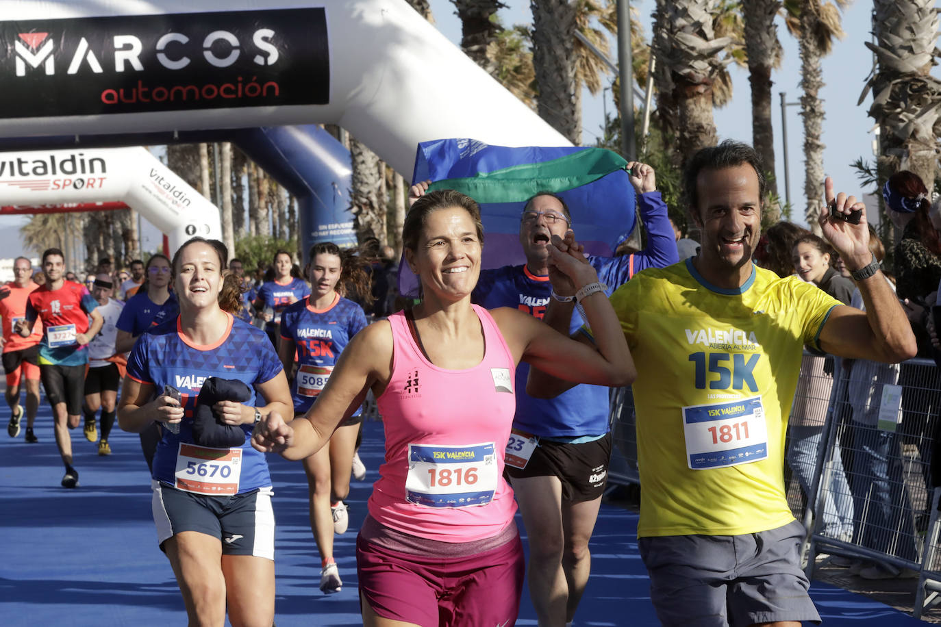 Las mejores imágenes que ha dejado la 15K Valencia Abierta al Mar