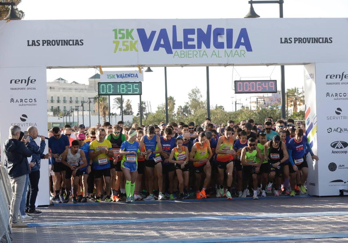 Comienza la 15k y 7,5k Valencia Abierta al Mar.