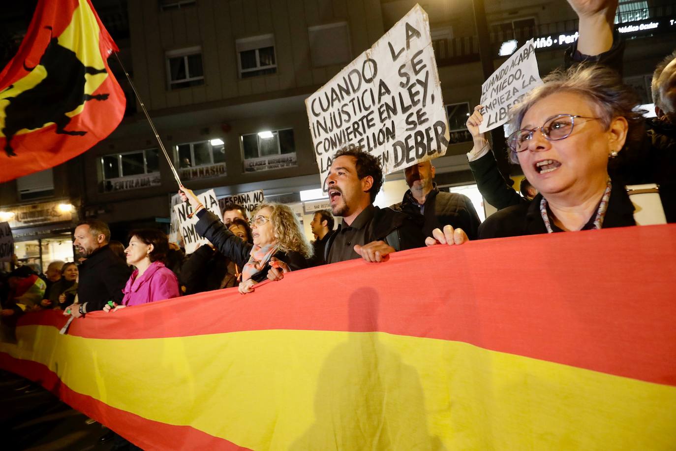 Se repiten las protestas este miércoles ante la sede del PSPV en Valencia