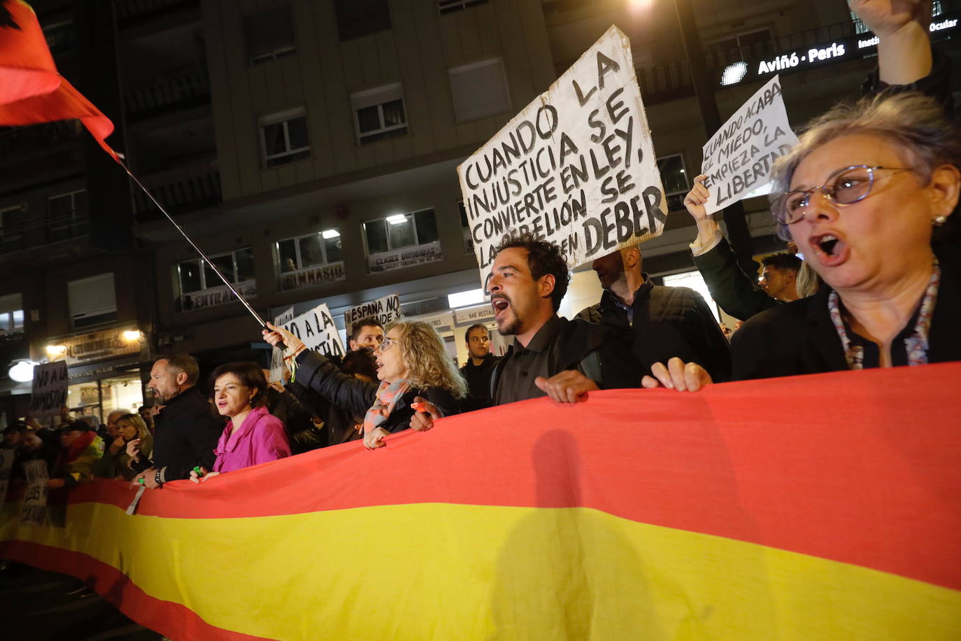 Se repiten las protestas este miércoles ante la sede del PSPV en Valencia