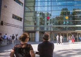 Entrada principal de la Ciudad de la Justicia de Valencia.