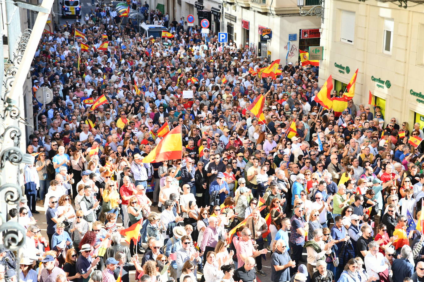 Fotos de la concentración en Alicante contra la amnistía