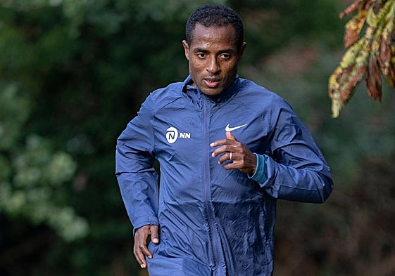 La leyenda etíope Kenenisa Bekele, durante un entrenamiento.