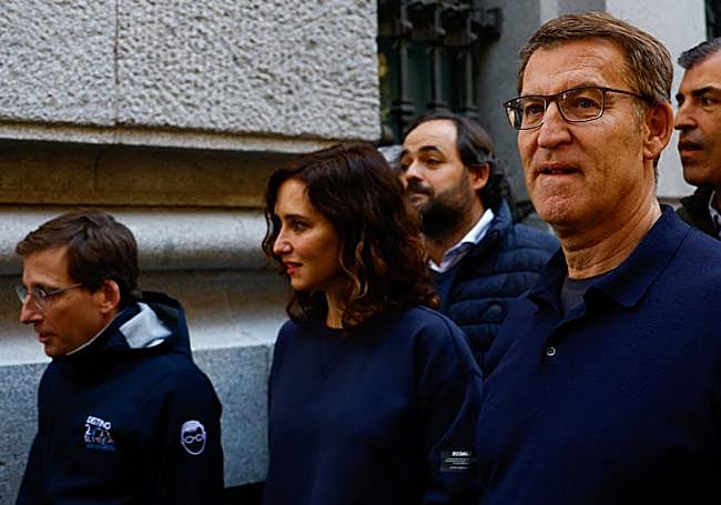 Núñez Feijóo, junto con Almeida y Díaz Ayuso.