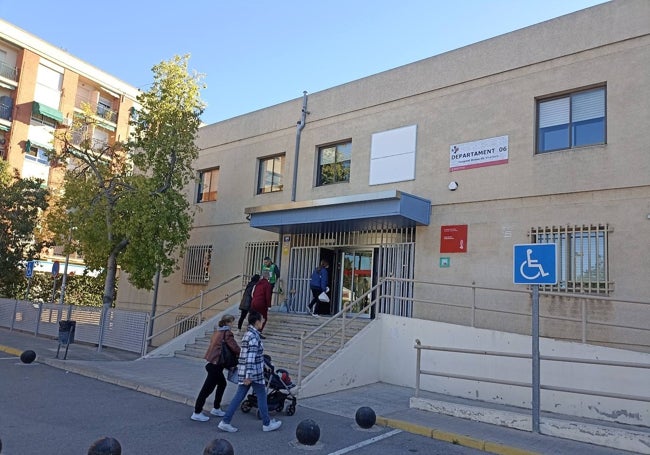 Entrada del centro de salud Burjassot I, uno de los más conflictivos.