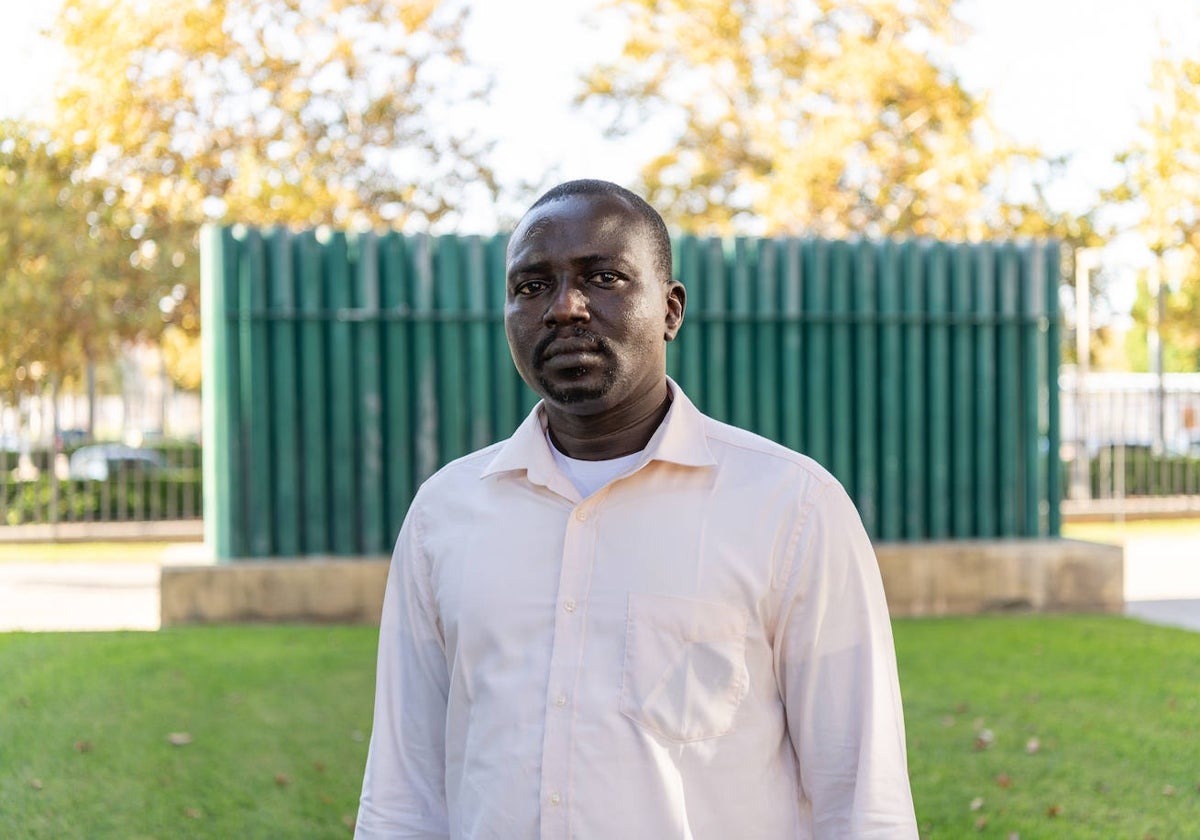 Ayoub, de 40 años, en el campus de Vera de la Universitat Politècnica de València.