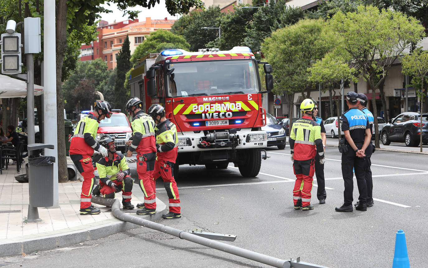 Unos bomberos en una imagen de archivo.