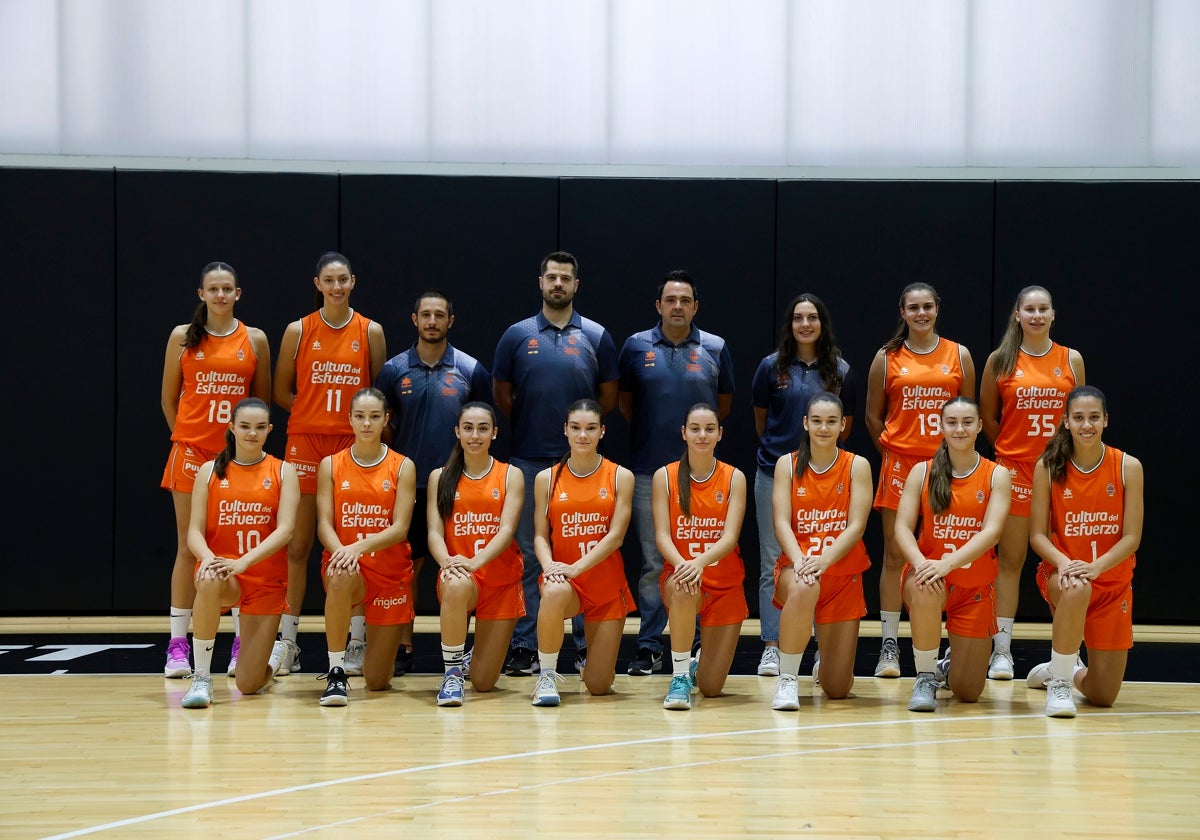 El equipo cadete femenino de Valencia Basket.