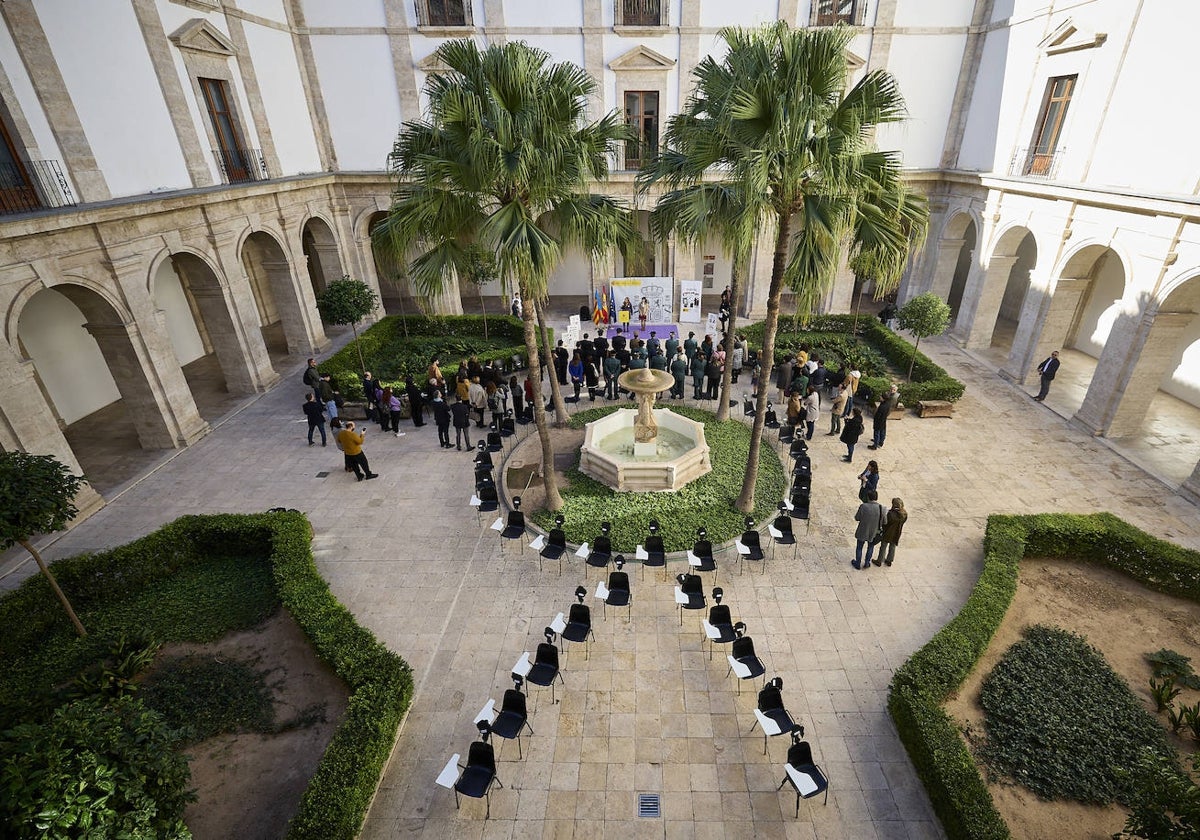 Acto de homenaje a las víctimas de violencia de género por el 25-N en Valencia.