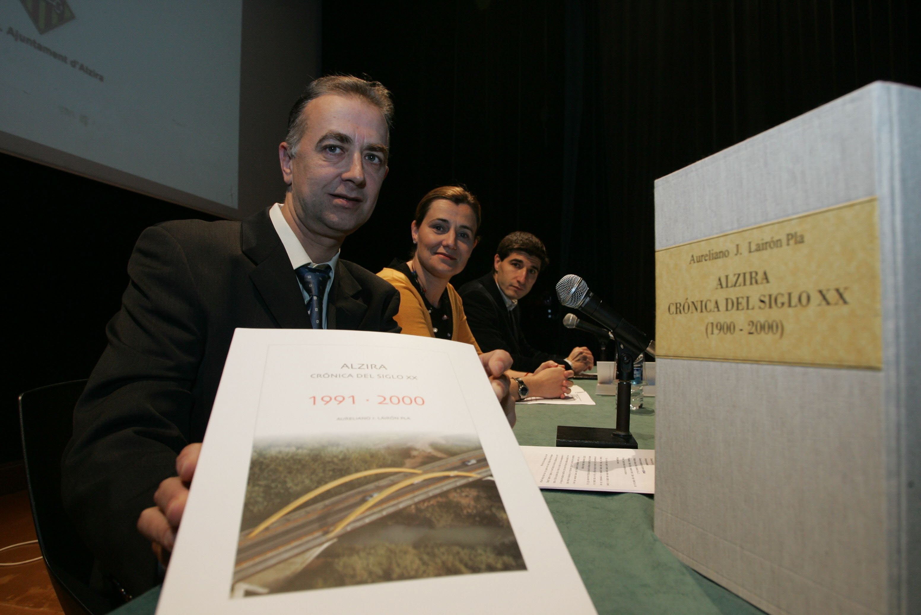 Imagen principal - 40 años de custodia de la historia de Alzira