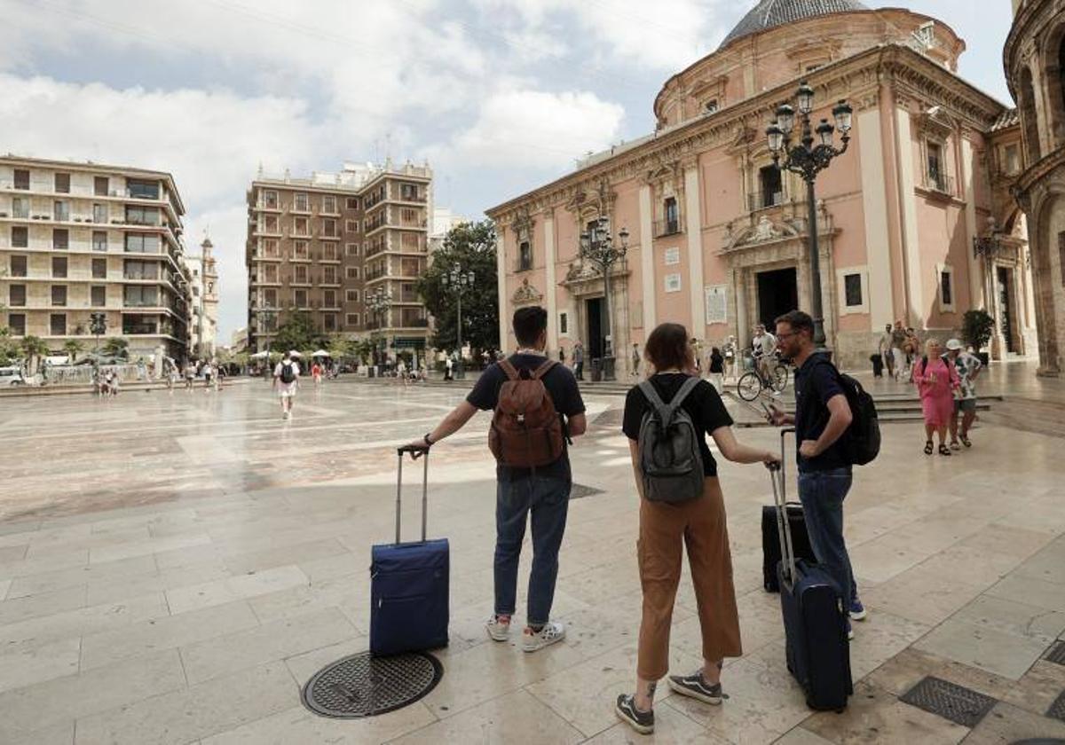 Turistas en Valencia.