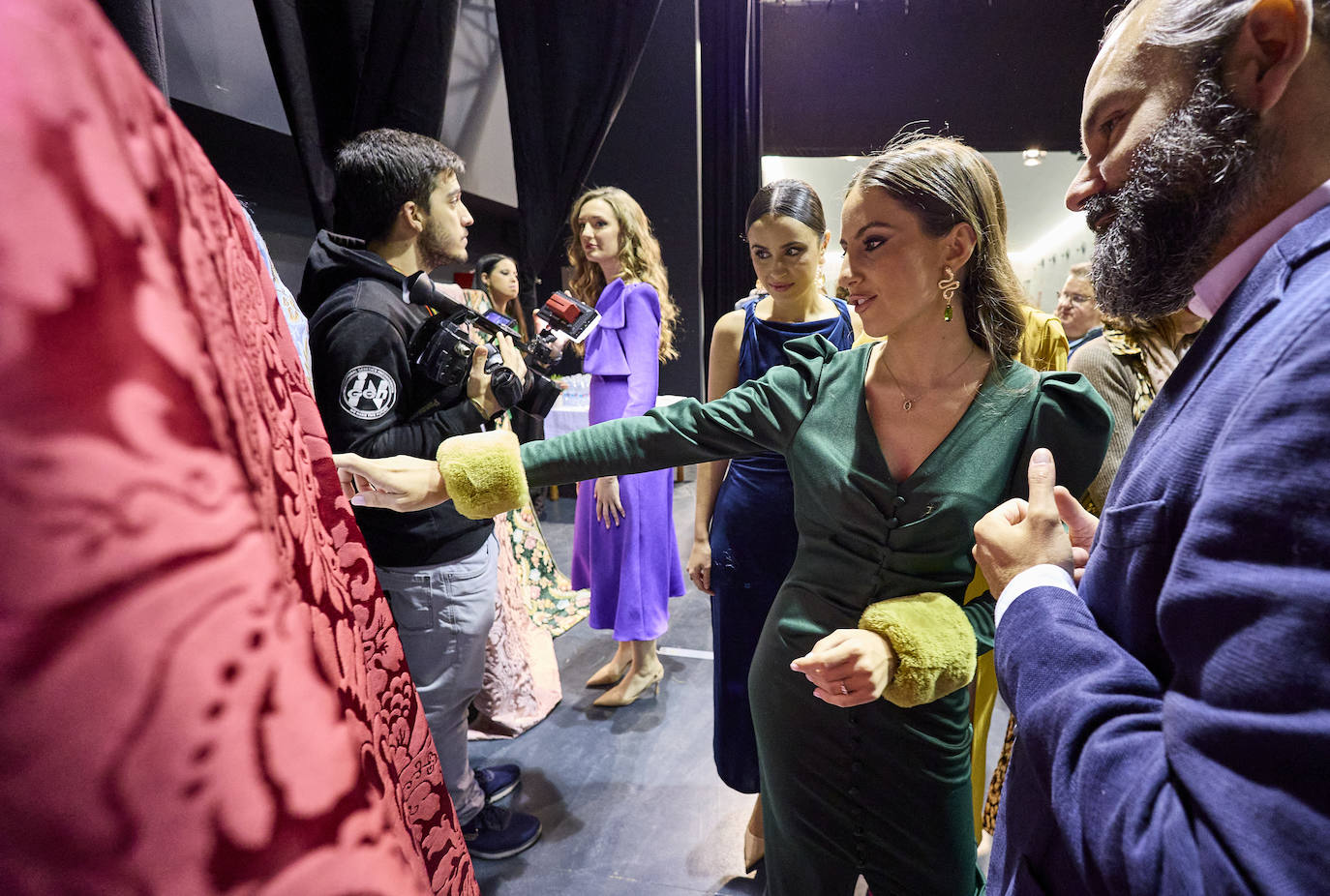 Así son las telas de los trajes de la corte de honor de la fallera mayor de Valencia 2024