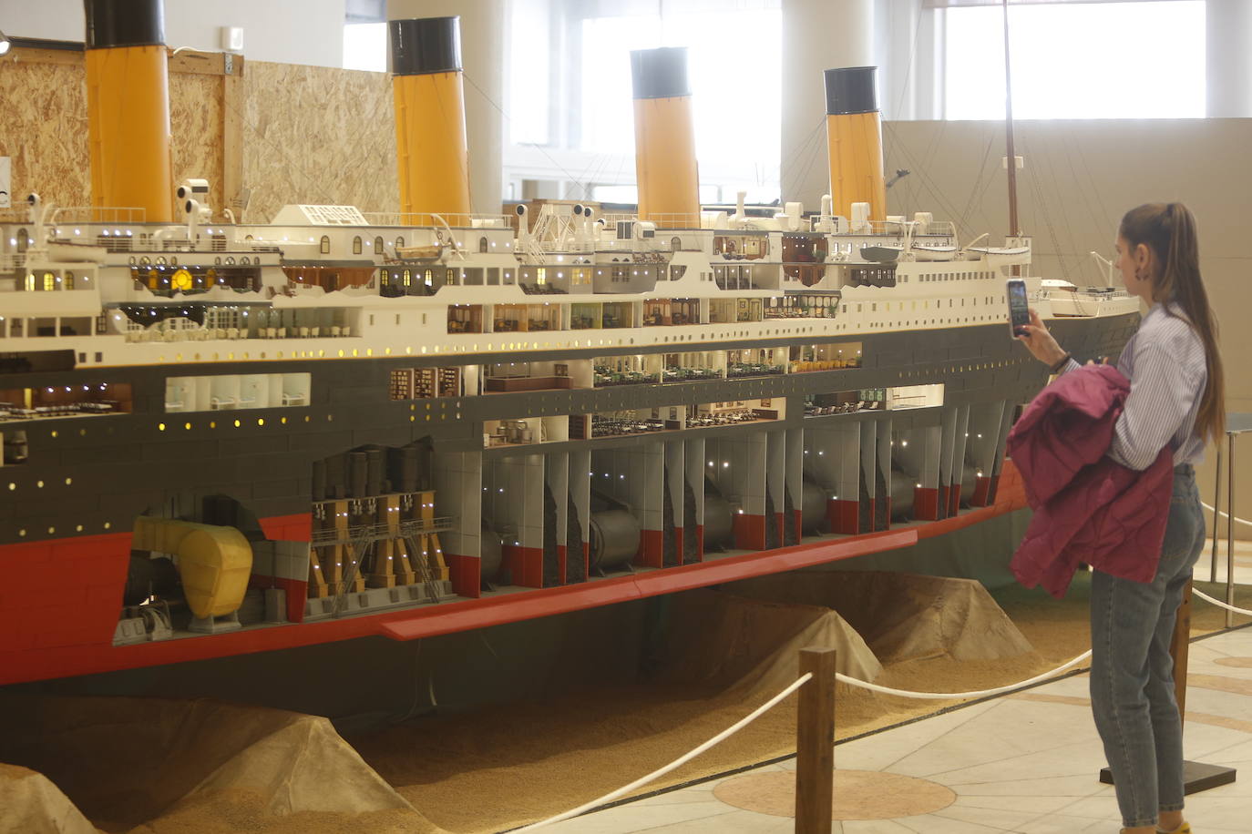 Fotos: la mayor exposición del Titanic llega al Ateneo Mercantil de Valencia en Navidad