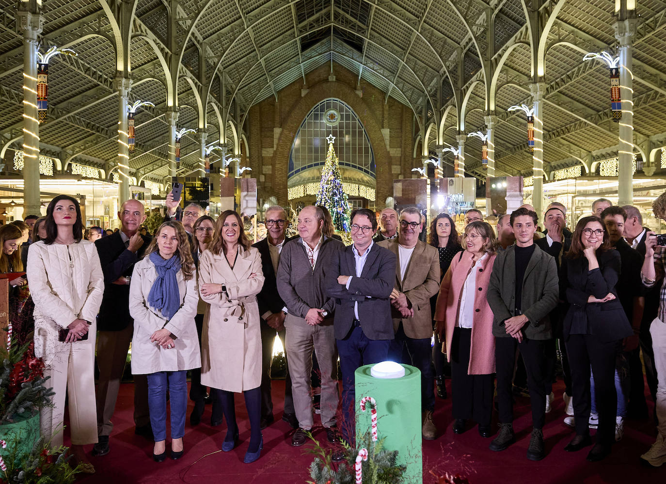 El Mercado de Colón de Valencia enciende las luces de Navidad