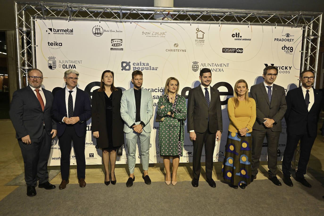 La gala de los Premios FAES reconoce a las mejores empresas del año de la Safor