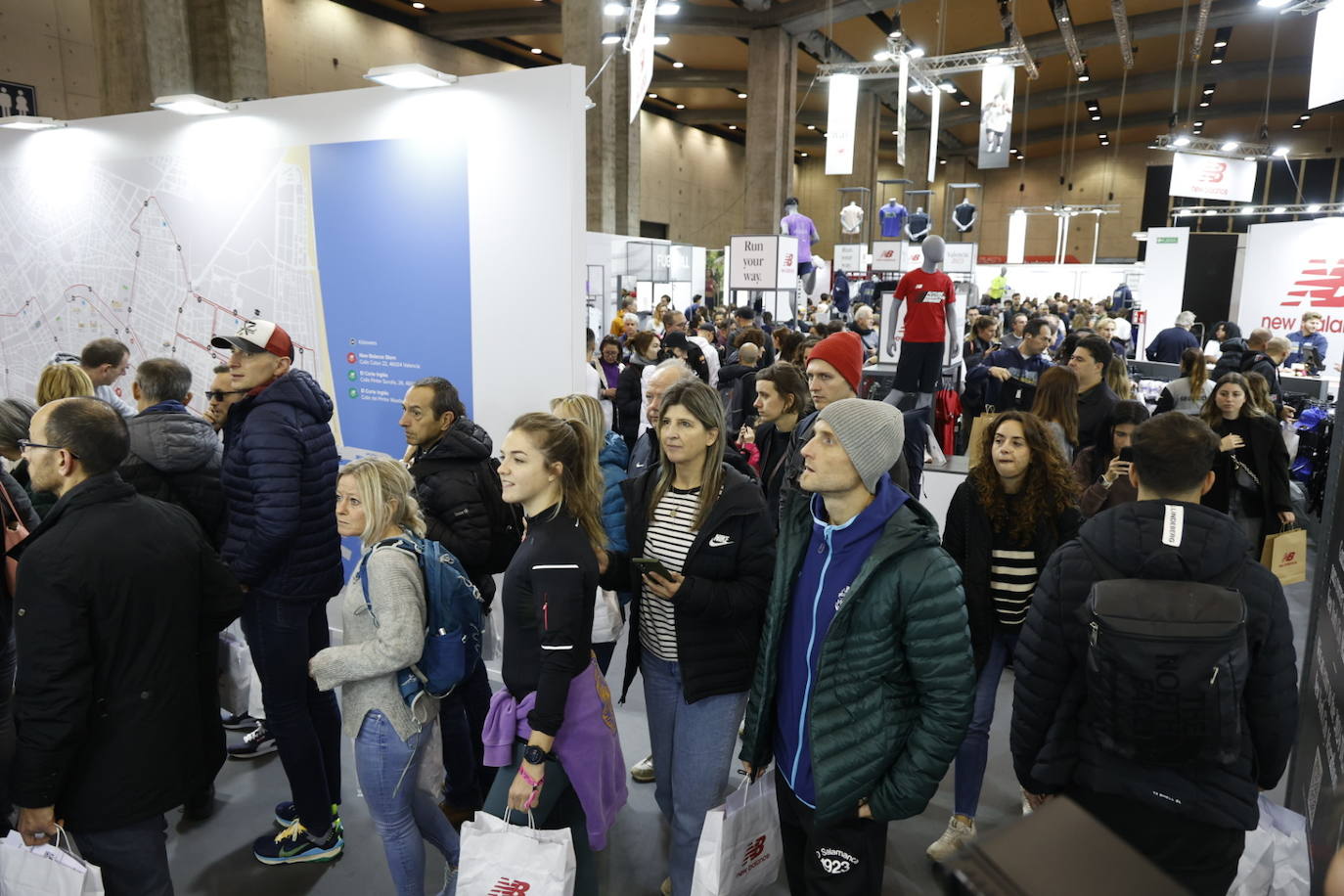 La feria del corredor se llena a pocas horas del Maratón de Valencia