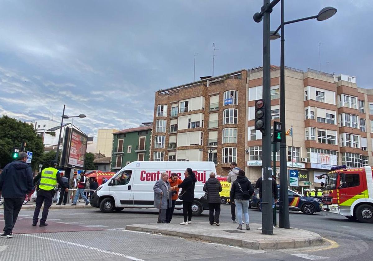 Las imágenes del accidente entre dos coches kamikaze tras una persecución en Valencia