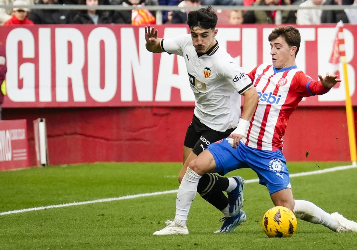 Diego López, en una acción del partido ante el Girona.