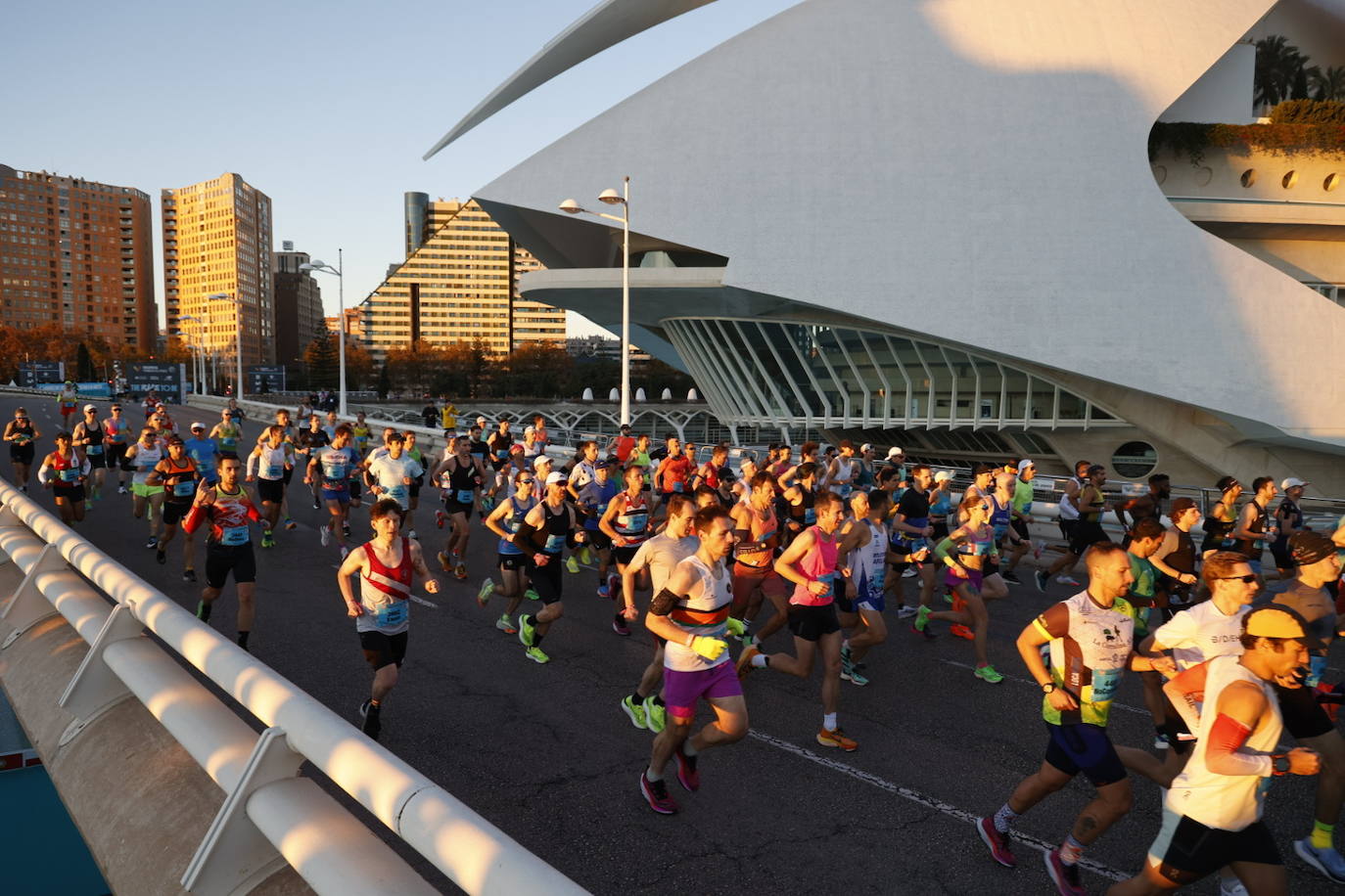 La emocionante salida del Maratón de Valencia 2023