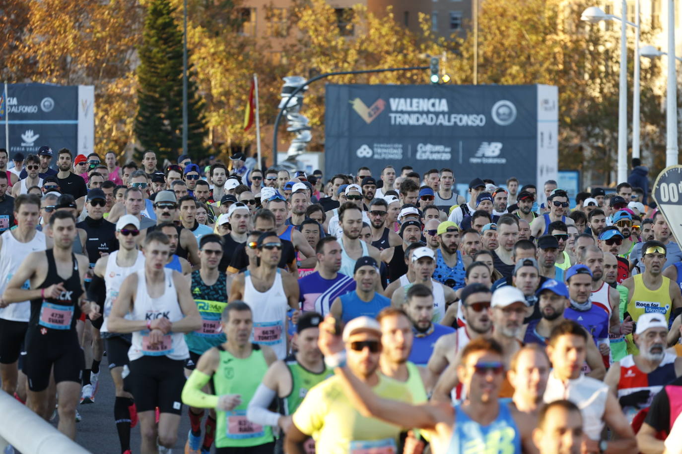 La emocionante salida del Maratón de Valencia 2023