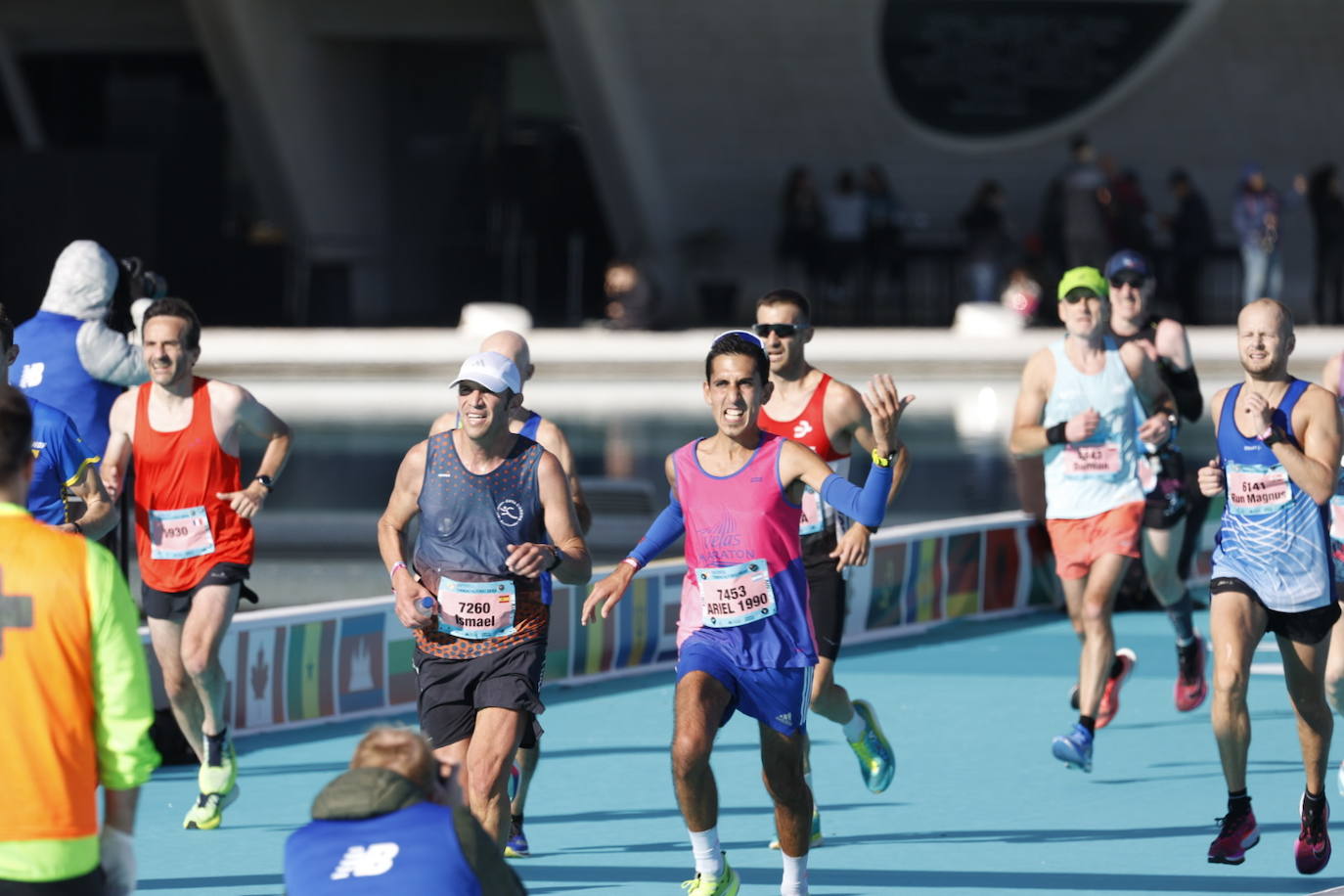 Las fotos más espectaculares del Maratón de Valencia 2023