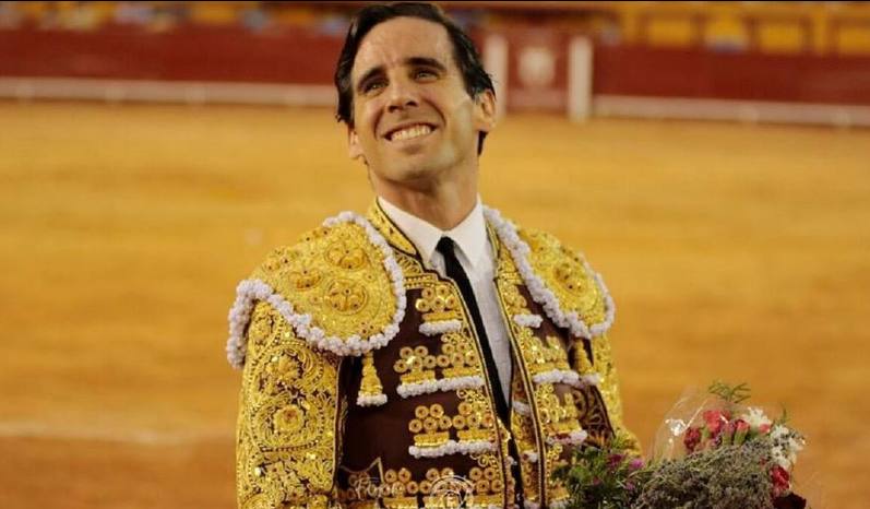 El torero Juan Ortega después de una corrida de toros.