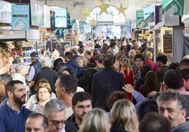 Aspecto que presentaba este sábado el Mercado Central de Valencia.