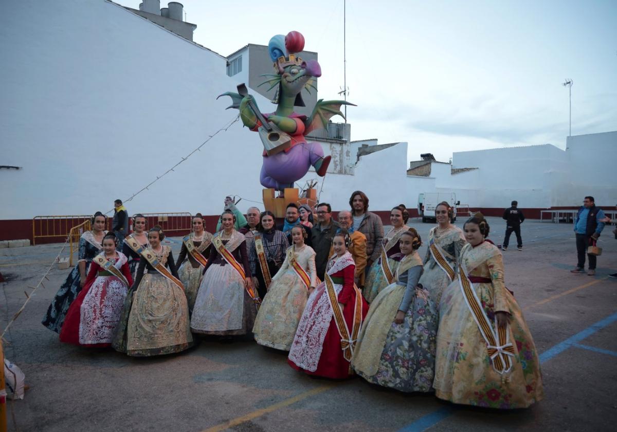 Posado de las falleras.