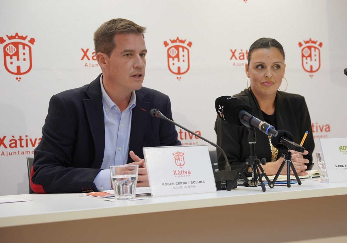 Presentación de la nueva edición de los bonos al comercio en Xàtiva.