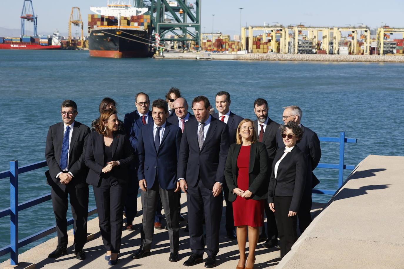 El nuevo ministro de Transportes, Óscar Puente, visita el Puerto de Valencia