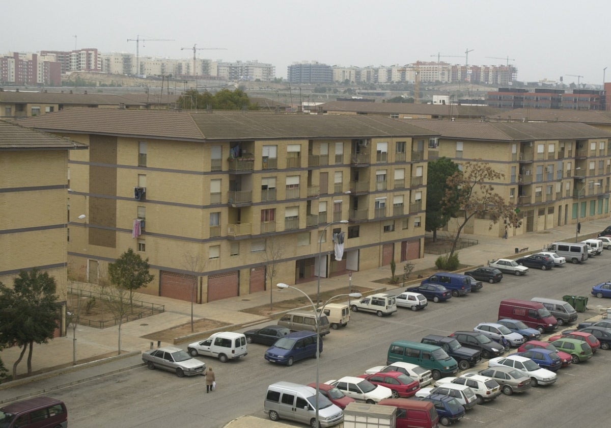 Imagen panorámica de las 613 viviendas, escenario de los altercados con heridos esta madrugada.