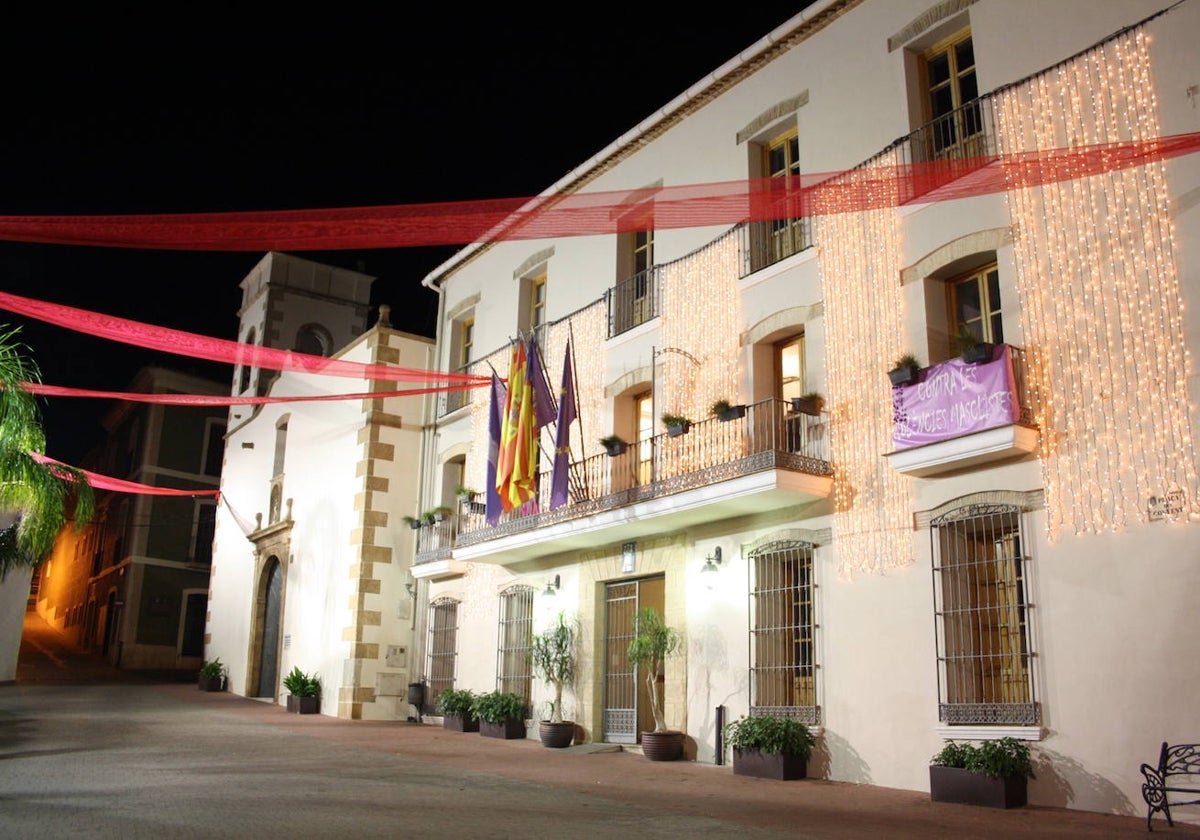 La fachada del Ayuntamiento de Ondara.