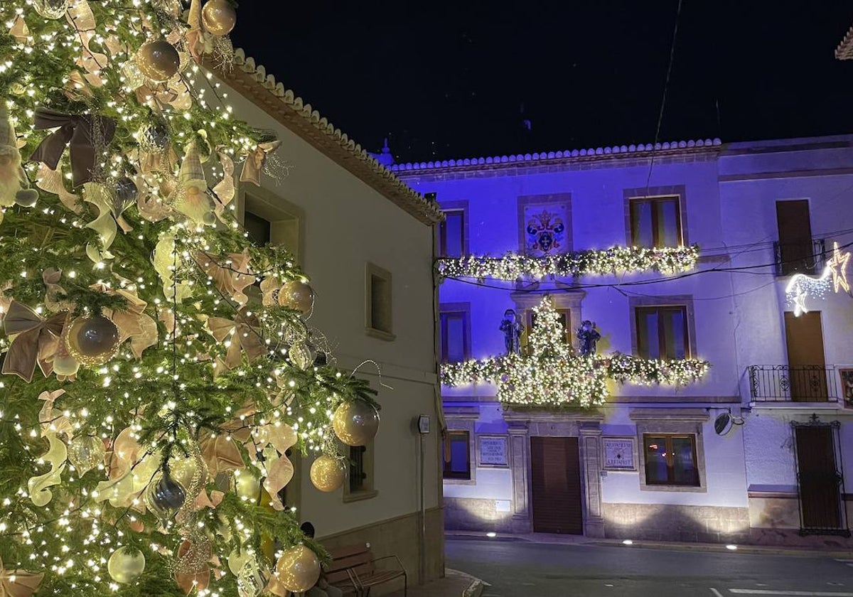 El Ayuntamiento de Benitatxell.