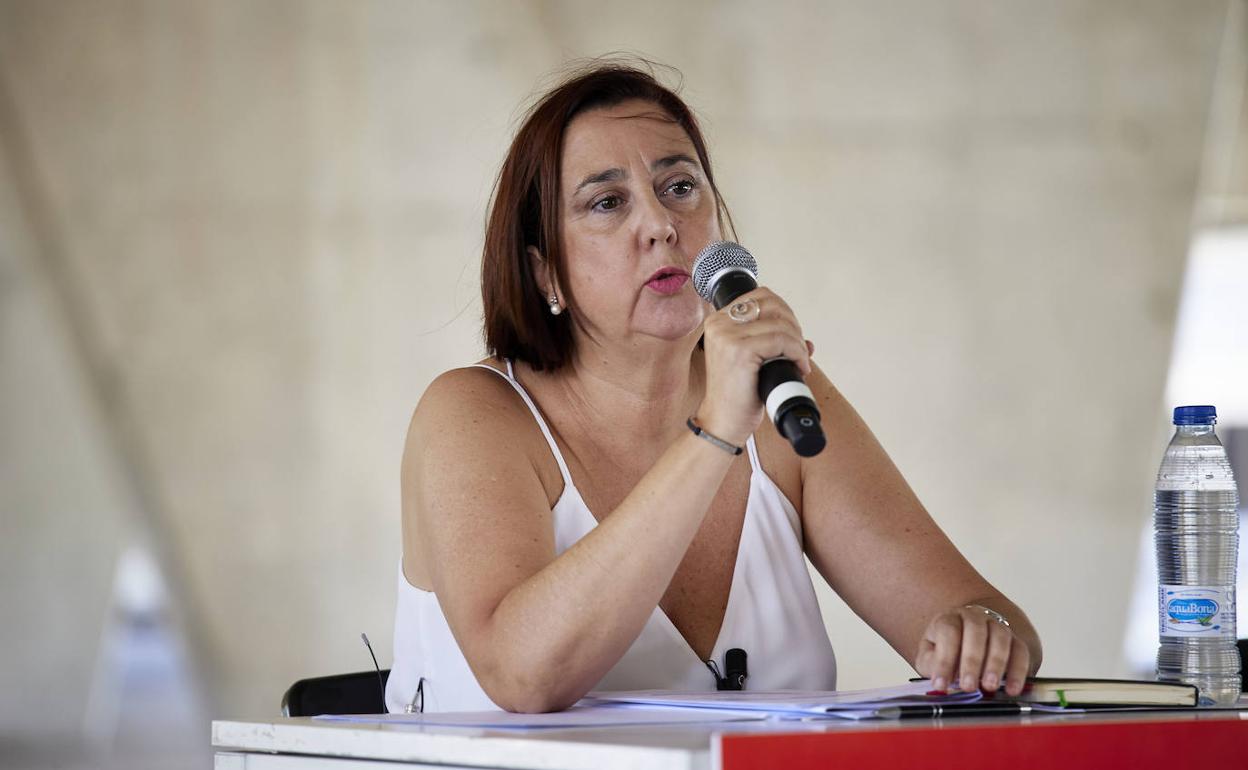 Inma Ibáñez, durante la presentación del último proyecto para el nuevo Mestalla. 